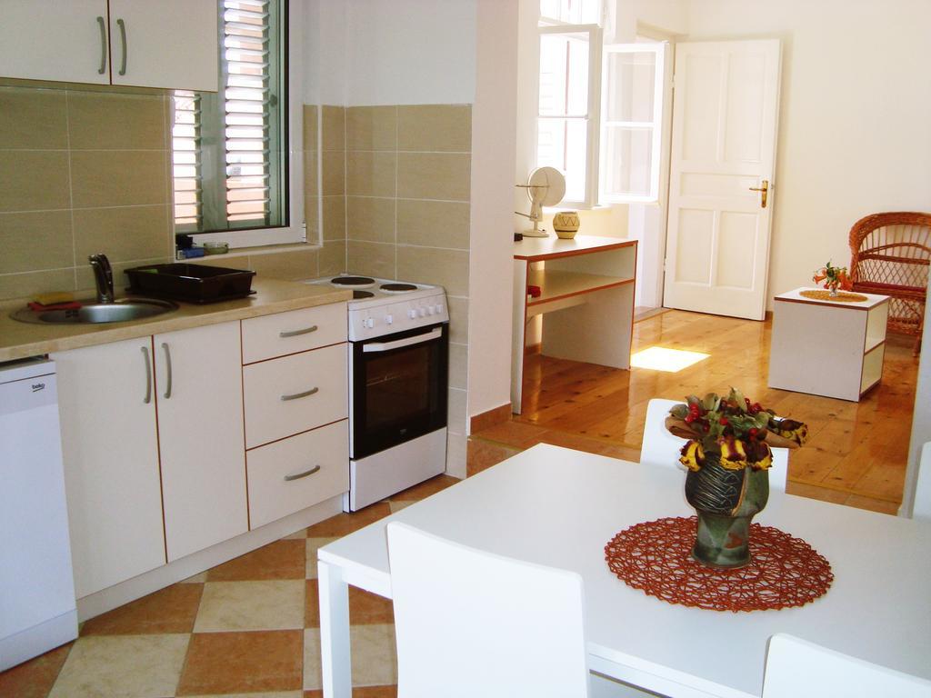Apartments Rolovina 티바트 객실 사진